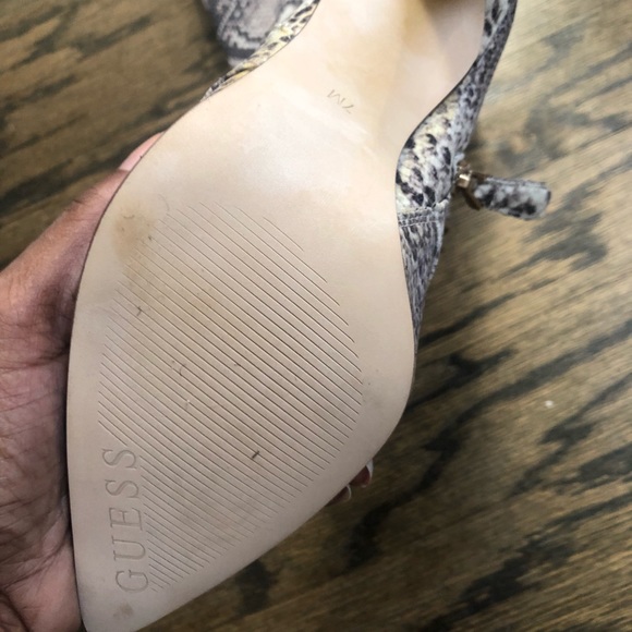 Sexy thigh high Guess Boots! New never worn size 7 guess boots